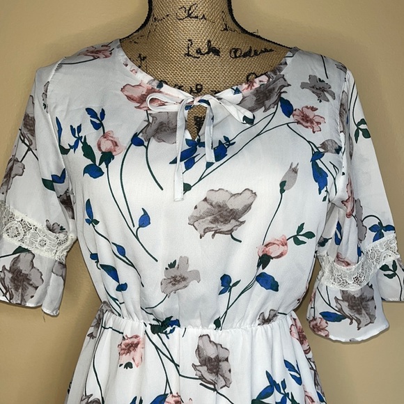 Floral Ruffled Dress - Picture 2 of 7